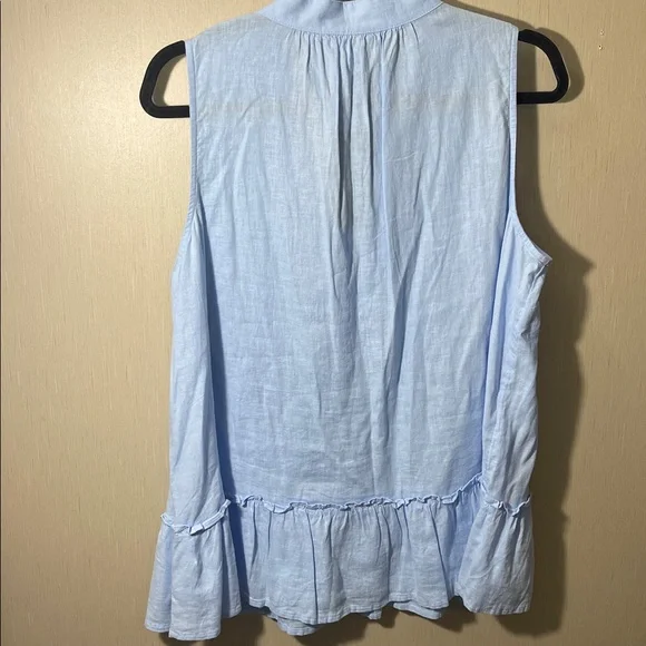 Crown and ivy eyelet large top v neck tiered NWT blue crochet - Picture 5 of 5